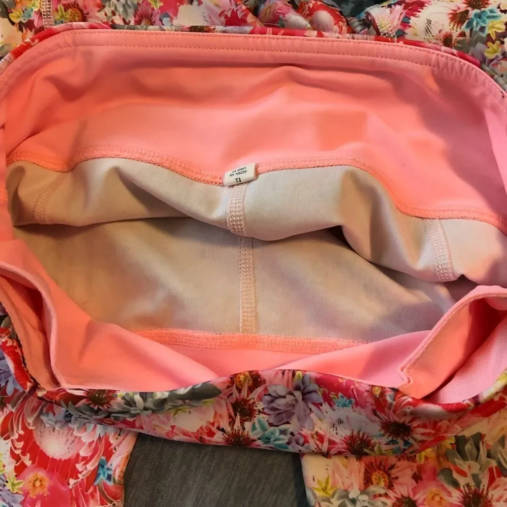 LULULEMON Inspire Crop Pink Floral Leggings Size 4